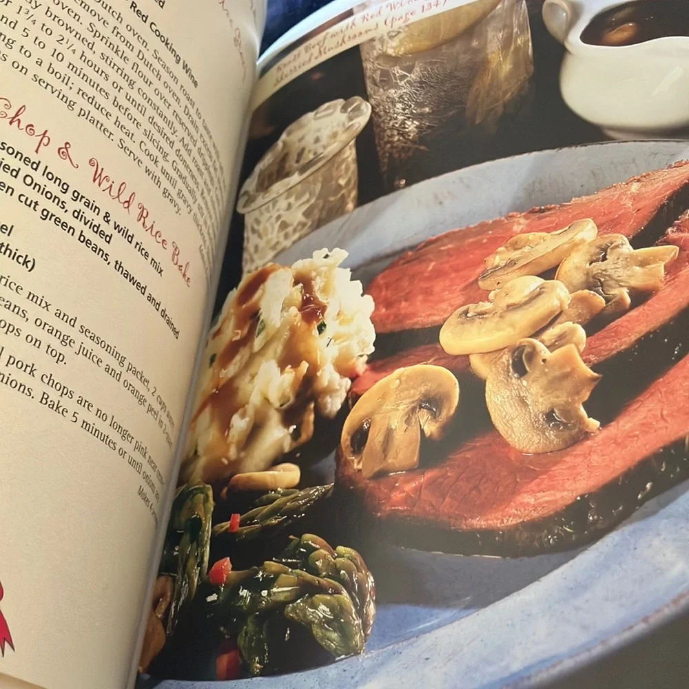 Old-Fashioned Holiday‎ Recipes Book - Hard Cover